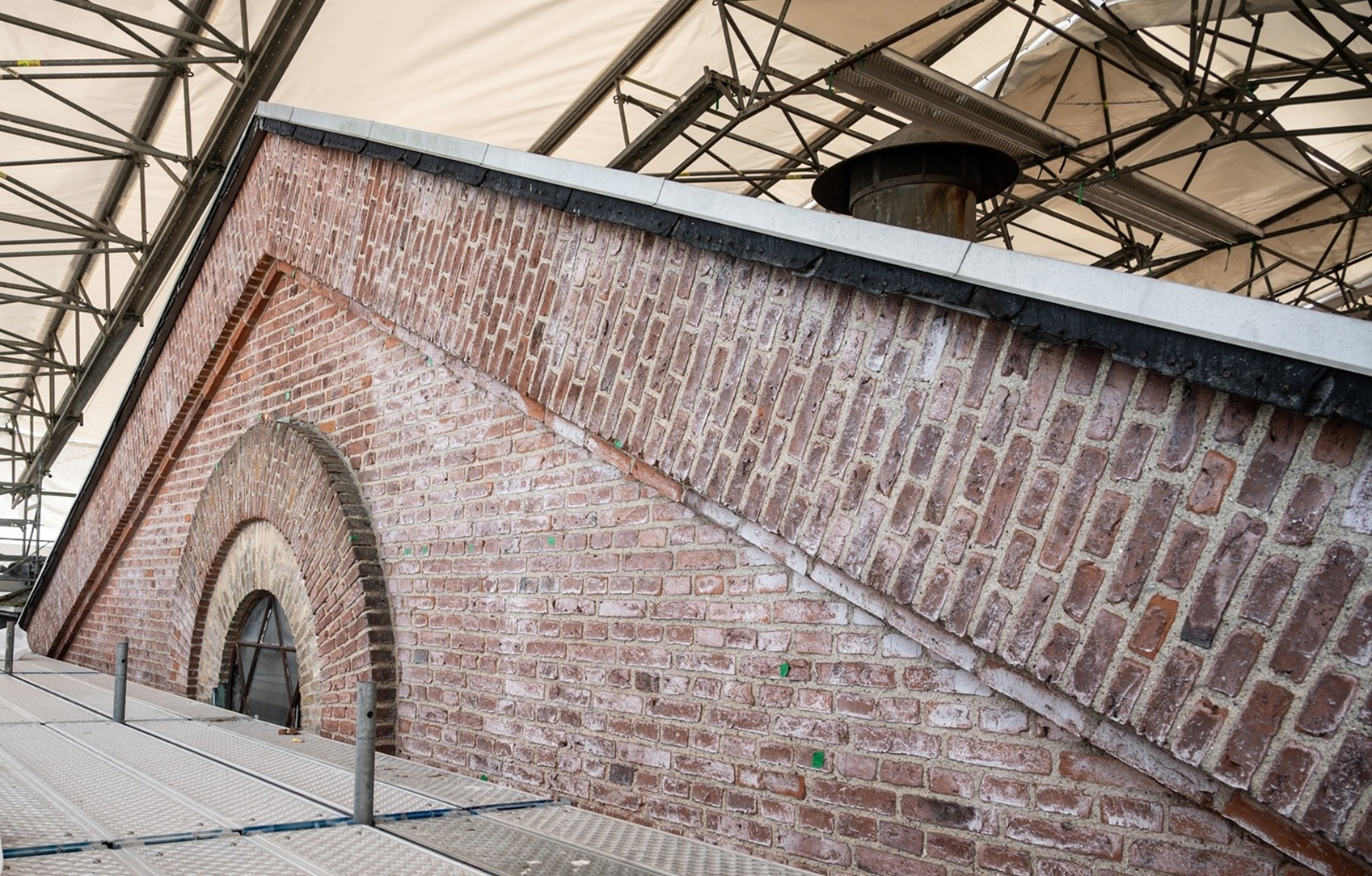 10-NikolajDaniel-18092025-4375-crop